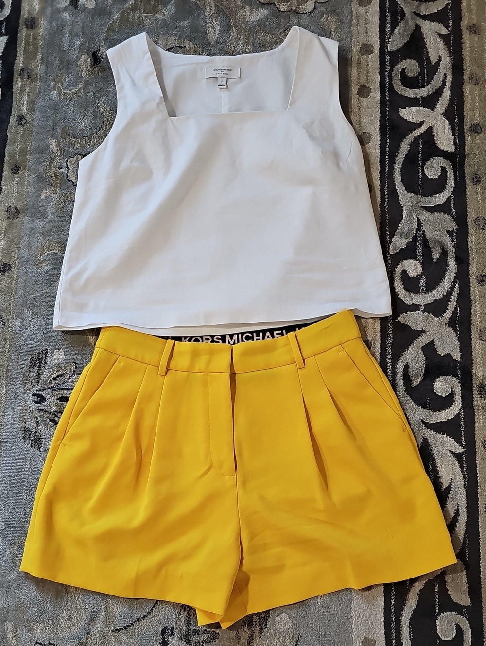 Michael Kors Yellow Pleated High-Waist Women's Shorts